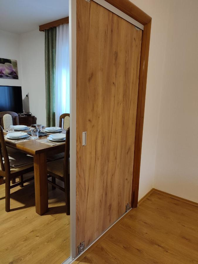 Apartman Adna Kulen Vakuf Εξωτερικό φωτογραφία