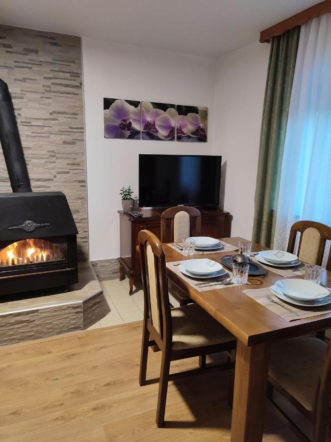 Apartman Adna Kulen Vakuf Εξωτερικό φωτογραφία