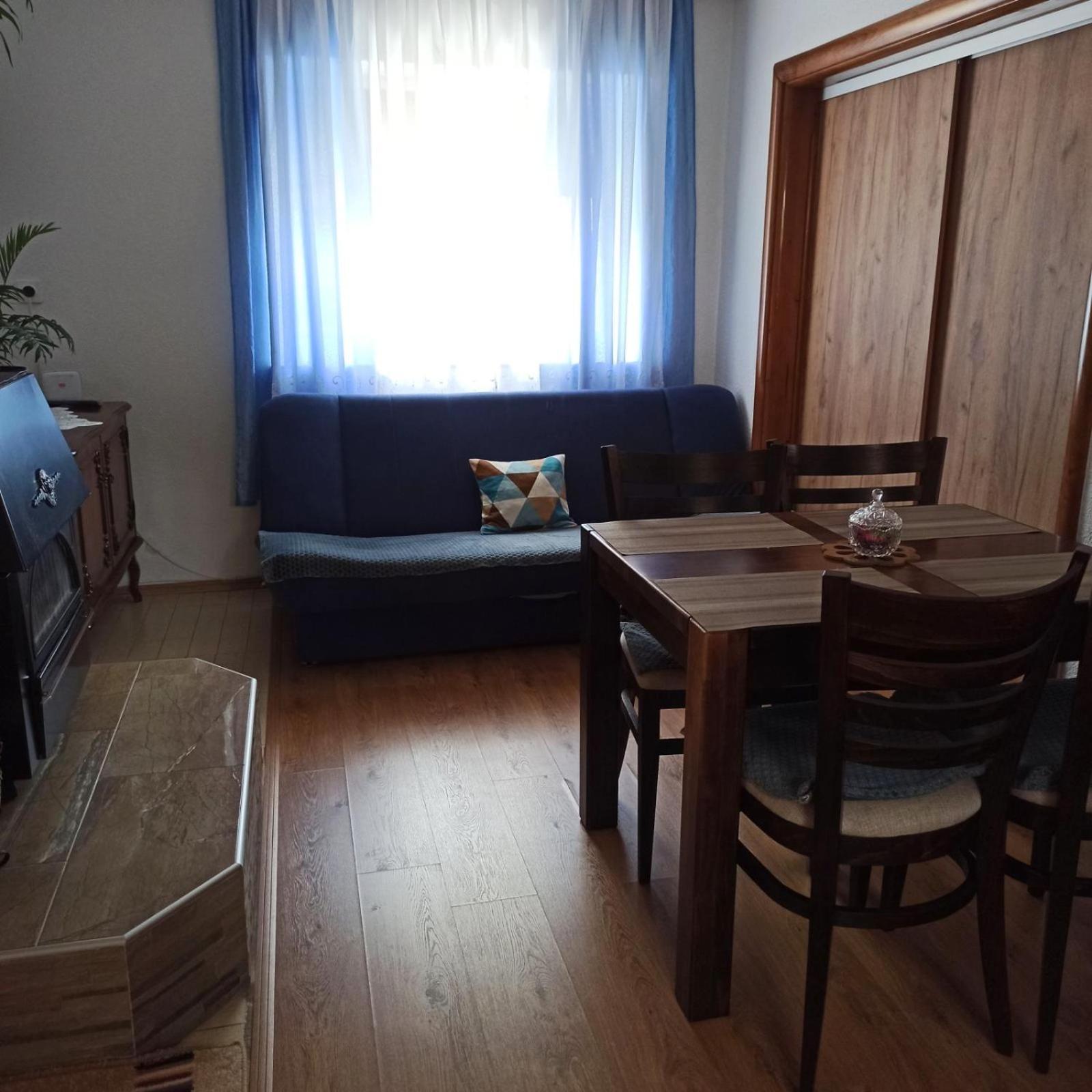 Apartman Adna Kulen Vakuf Εξωτερικό φωτογραφία