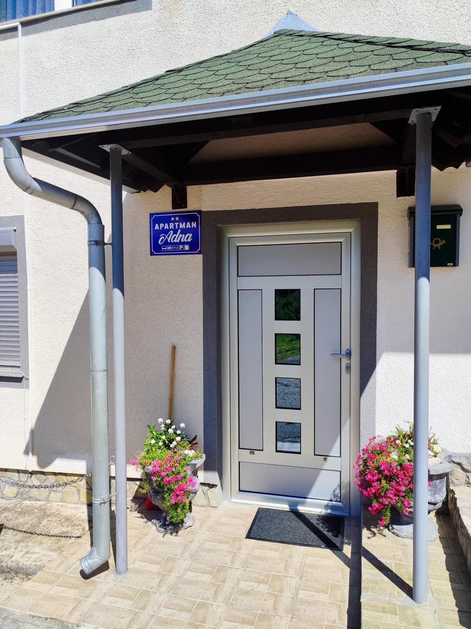 Apartman Adna Kulen Vakuf Εξωτερικό φωτογραφία